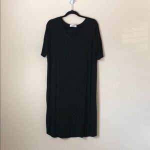 Black shift dress